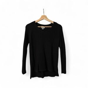 Old Navy Black V-Neck Knit Sweater